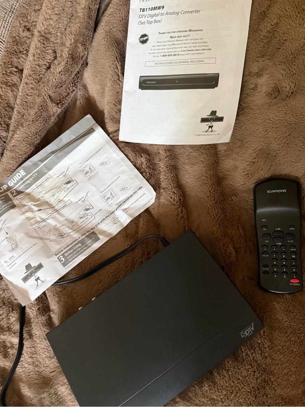 Black DTV Digital-to-Analog Converter Box with Remote